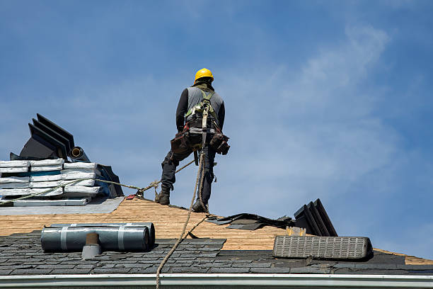 Professional Gutter Installation technician working in Livonia, MI
